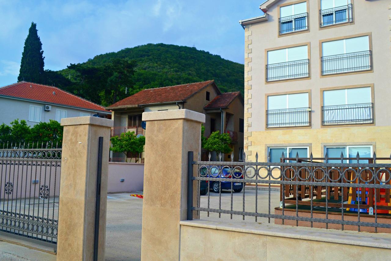 Bayview Apartments Tivat Montenegro Exteriér fotografie